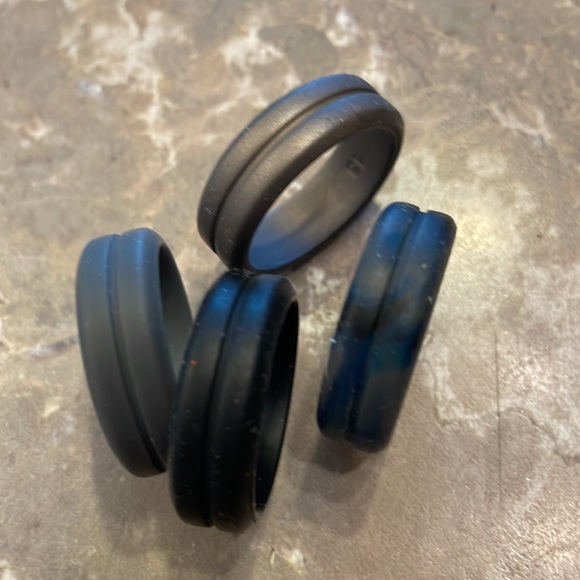 ROQ Action - 4 Silicone Rings - Picture 2 of 2